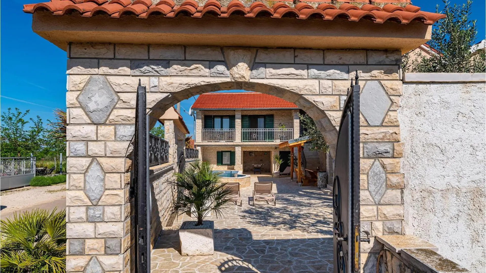 Nice Home In Benkovac With Wifi Holiday home